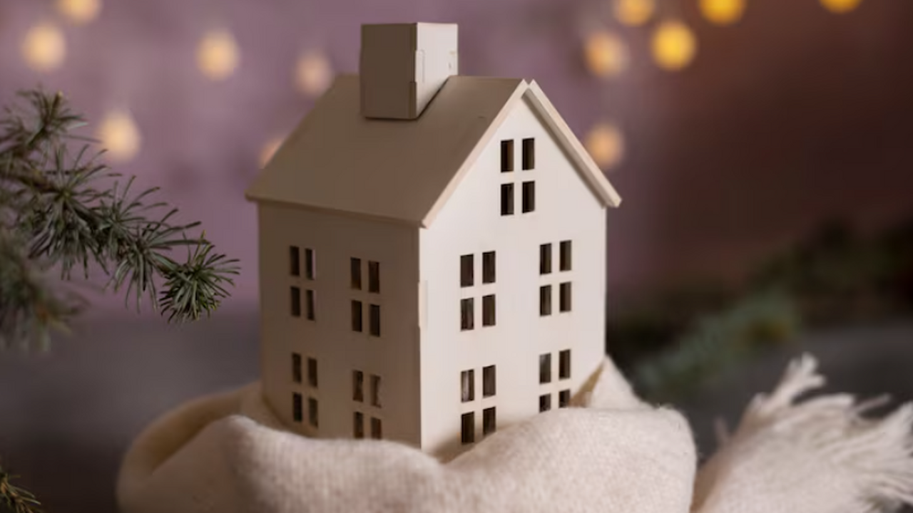 Подарить квартиру сыну: нотариус объяснил, каки...