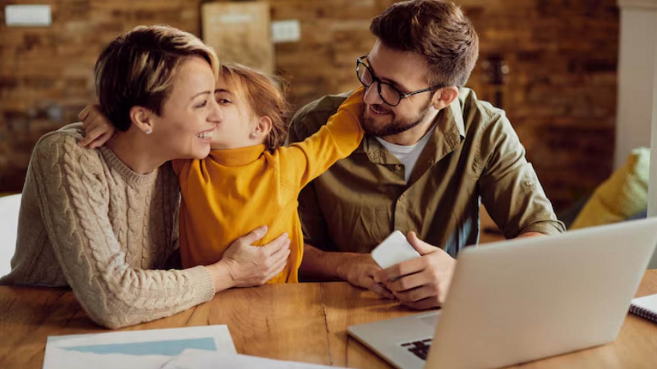 Это твоё, а это – моё: как правильно вести бюджет в отношениях Совместный или раздельный: как парам управлять ...